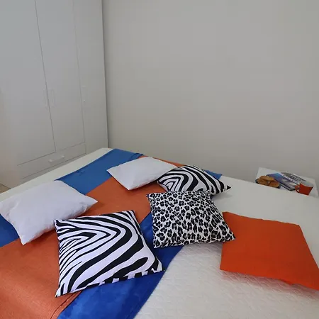 A Pochi Passi Dal Mare Apartment *