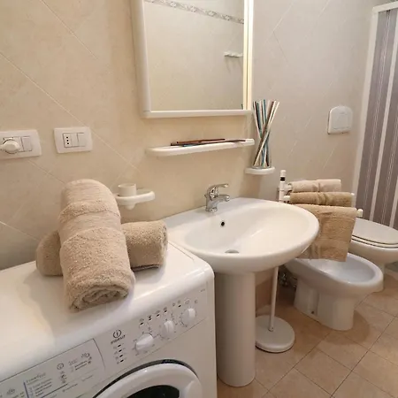 Casa & Center Ac, Wifi & 4 Sleeps شقة