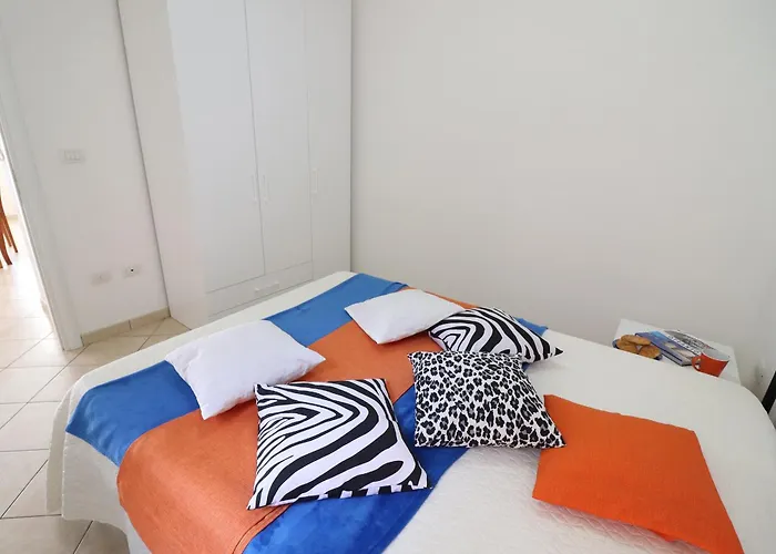 Casa & Center Ac, Wifi & 4 Sleeps