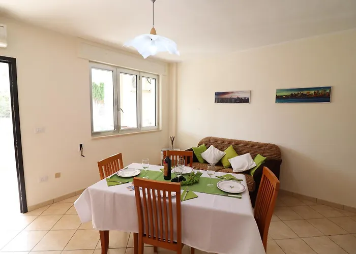 Апартаменти Casa & Center Ac, Wifi & 4 Sleeps Отранто