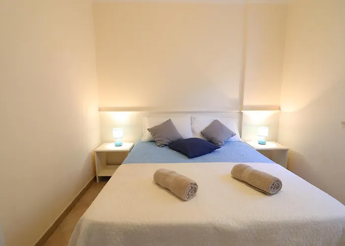 Casa & Center Ac, Wifi & 4 Sleeps Апартаменти Отранто