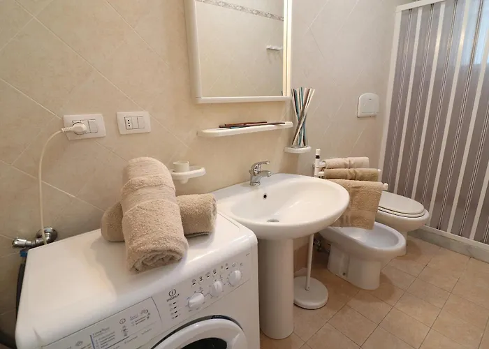 Casa & Center Ac, Wifi & 4 Sleeps Apartmán